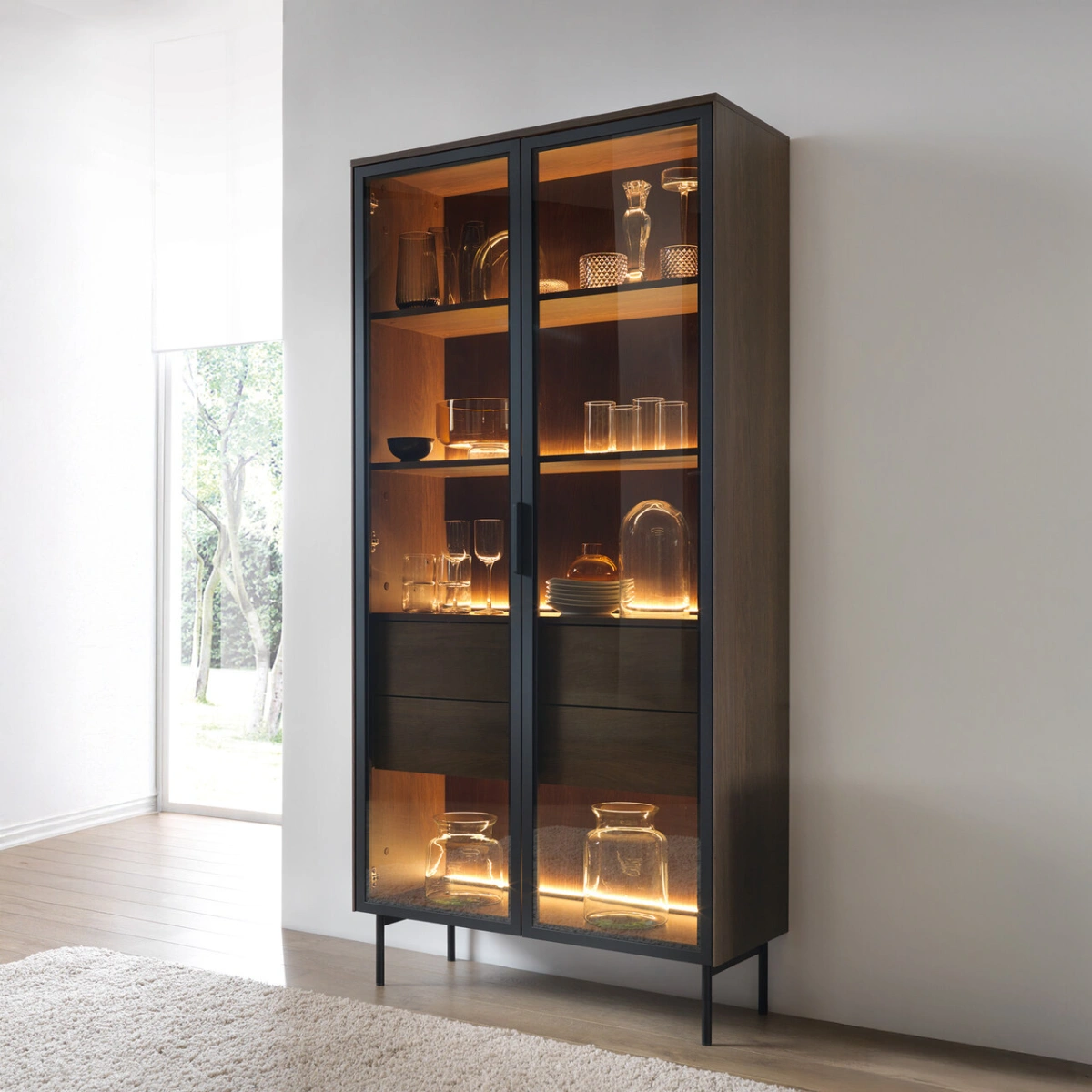 Lumi 2D2S vitrīna ar rūdīta stikla ornamentētām flautas, Dunin ozolkoka krāsā — изображение 5