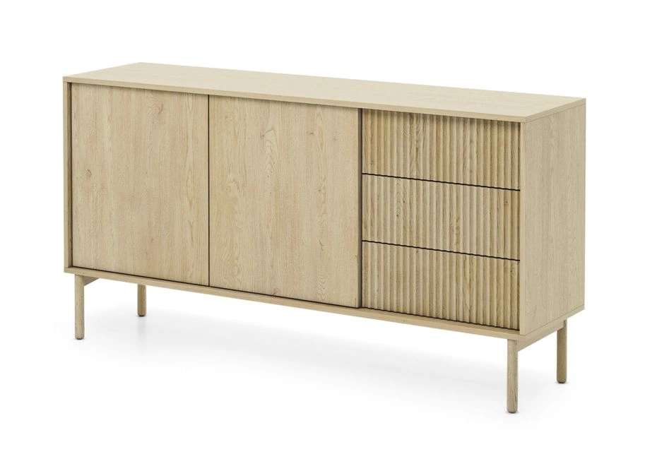 Tavo 153 2D3S kumode ar kremonas koka rievotām fasādēm