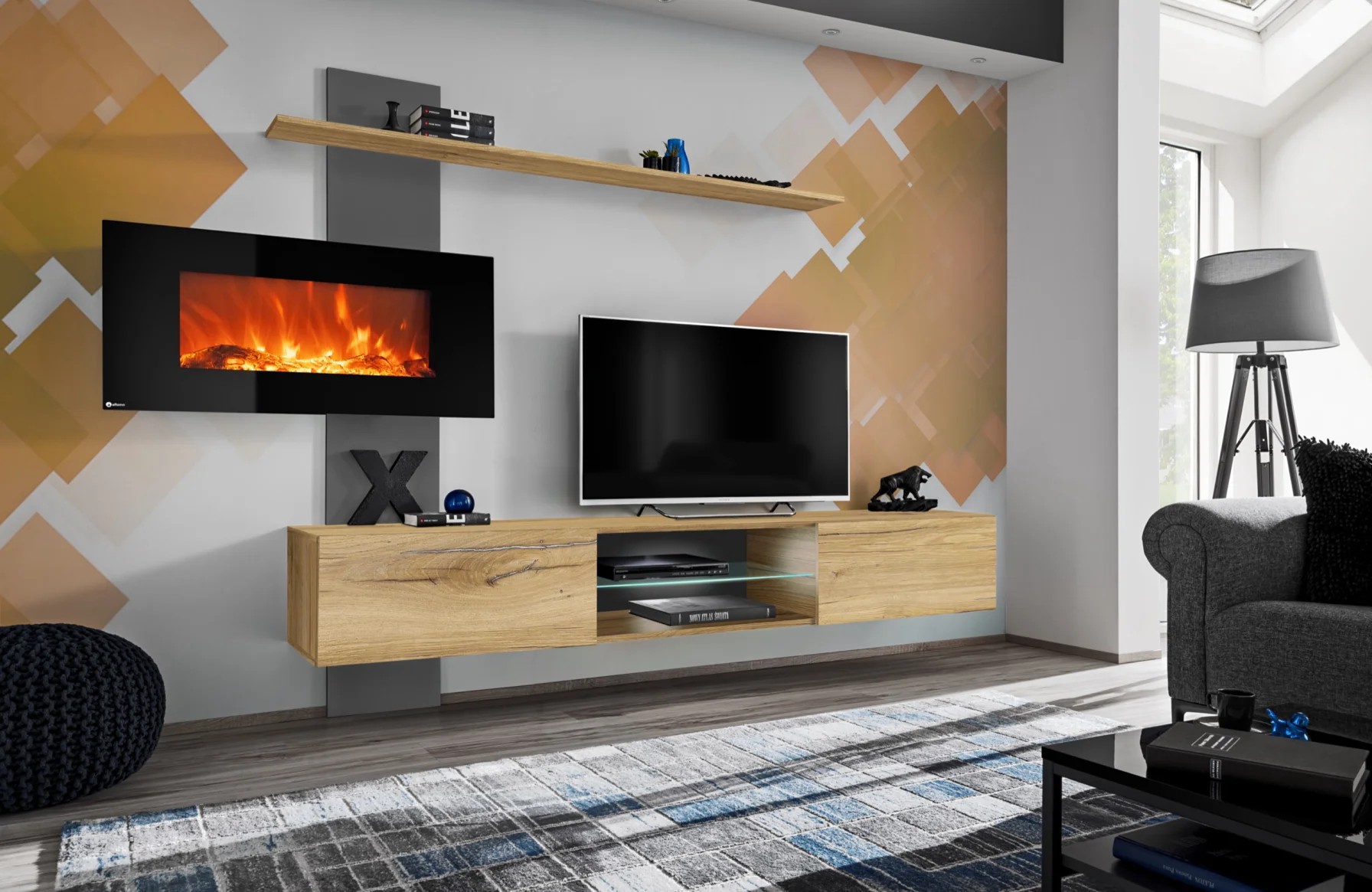 Flame E sienas skapis ar ASM elektrisko kamīnu