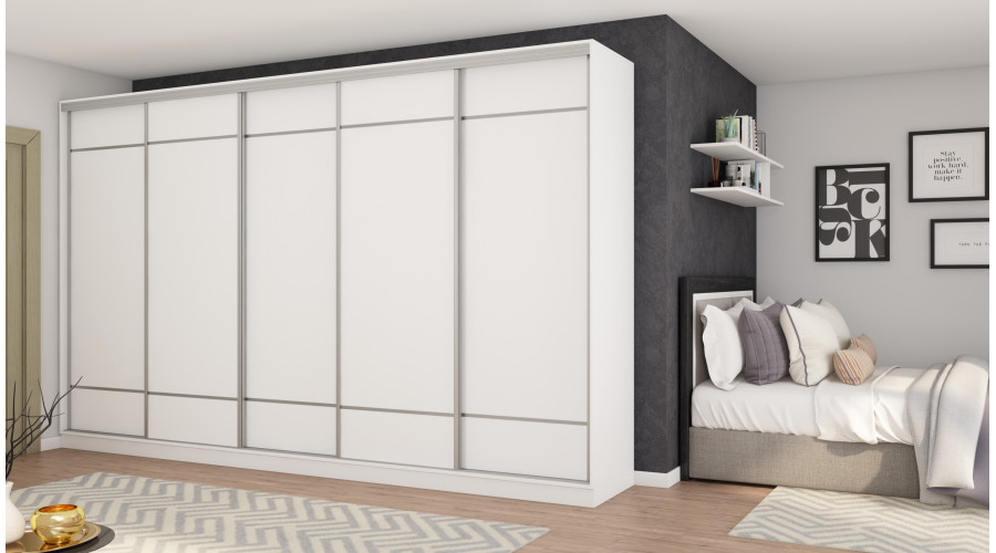 Skapis 5D/400 ar drēbju pakaramajiem, izvelkamiem plauktiem, vietu gludināmajam dēlim, atvilktnēm